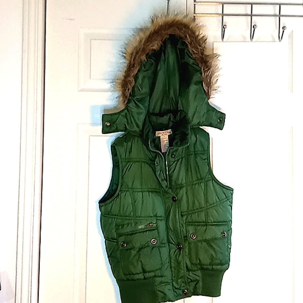 Kids Vest-green|fur hood